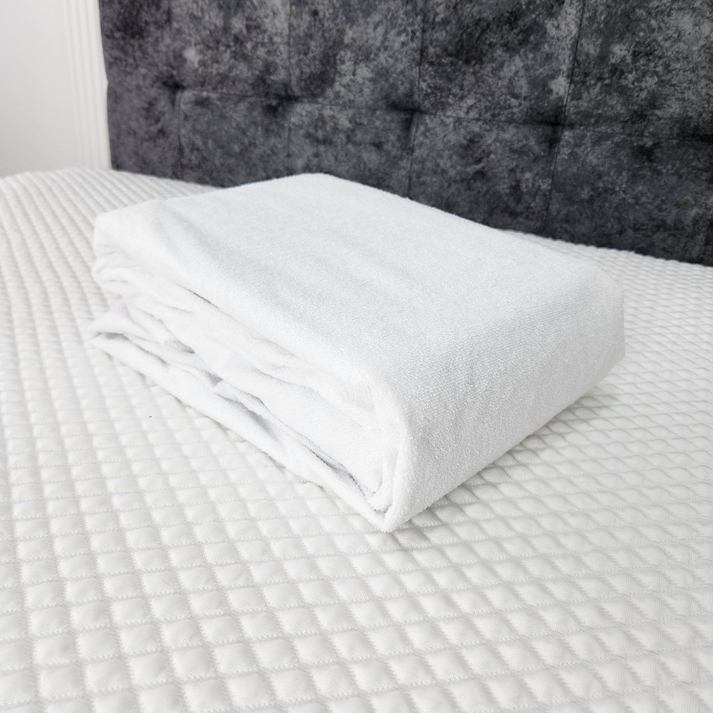 🛏️ SleepCare™ Protector Impermeable de Colchón + 2 Protectores de Almohada🎁